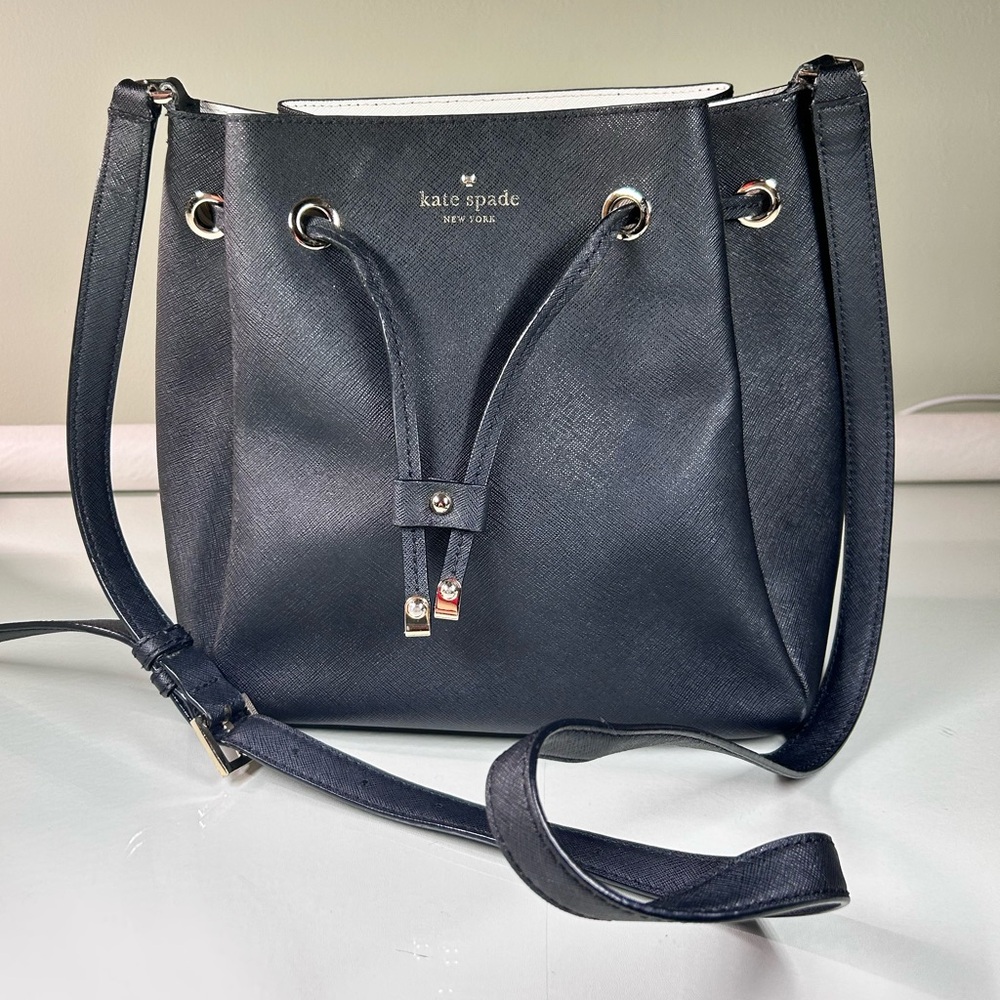 Kate Spade Leather Cape Drive Harriet Shoulder Crossbody Drawstring Bag